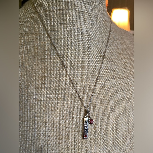 925 stamped sterling silver gryffindor Harry Potter necklace - Picture 5 of 10